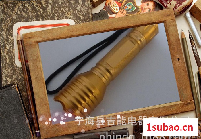 新款CREE强光手电筒，旋转调焦手电筒，LED铝电筒，多功能图2