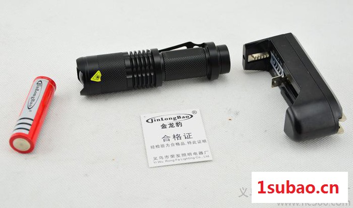 迷你超亮强光手电筒户外防水变焦远射T6 强光远射充电手电筒图2