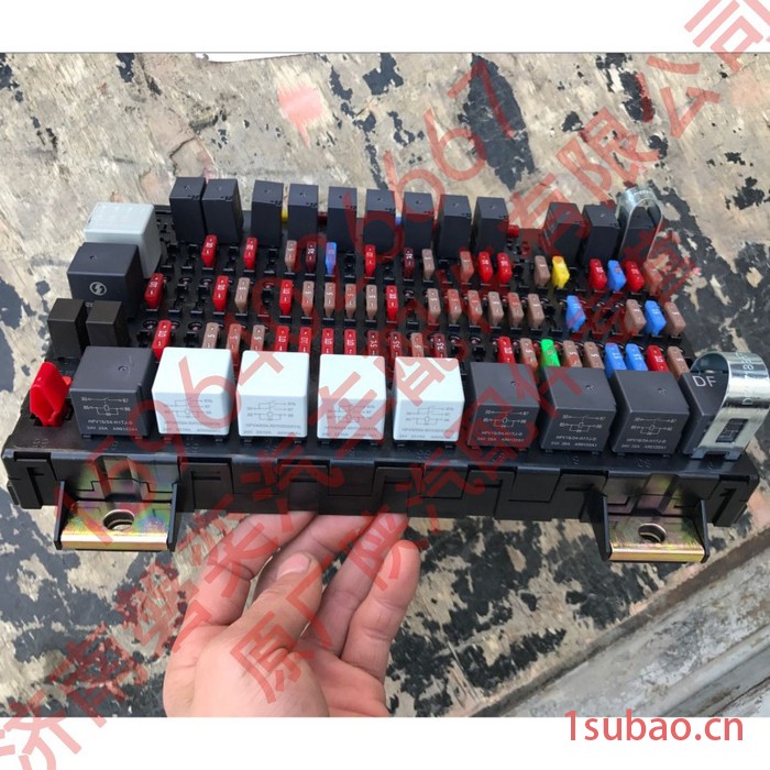陕汽重卡 陕汽德龙 原厂X3000中央电器装置板 X3000继电器安装板 电脑板DZ97189584361 正宗陕汽原厂图3