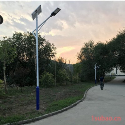 天津太阳能路灯 LED路灯 30珠太阳能路灯 公园照明路灯
