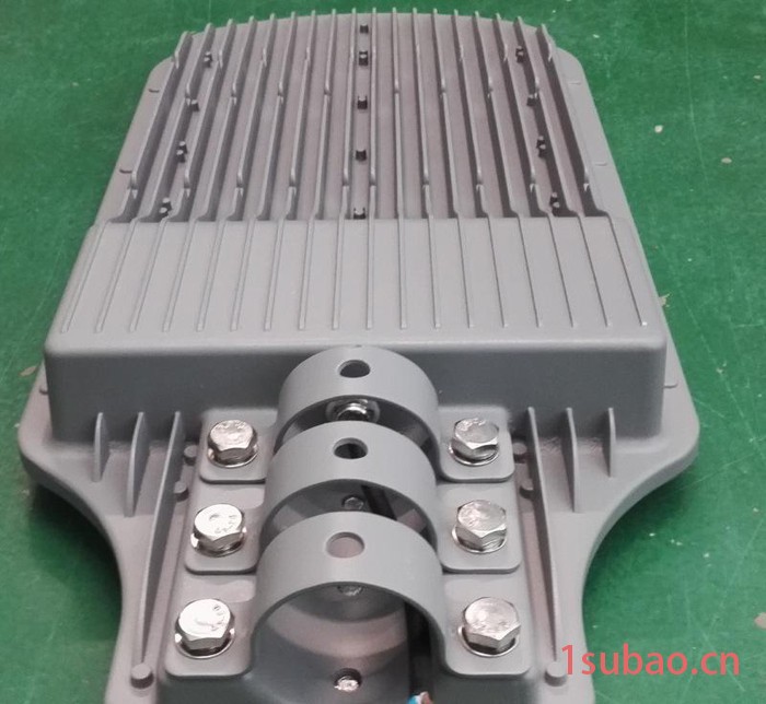 led路灯及路灯壳套件，功率100w。图3
