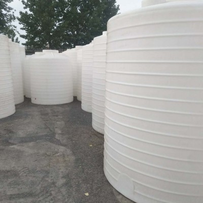 供应山东5000L塑料桶5吨塑料储罐