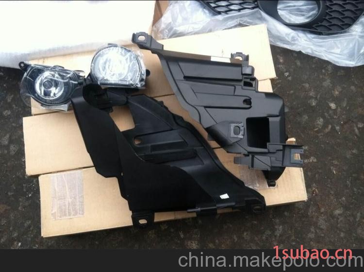 供应CLA级AMG大灯 前照灯 雾灯 转向灯 LED灯 倒车灯图2