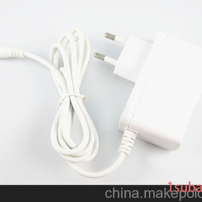 白色充电器电源适配器认证电源适配器