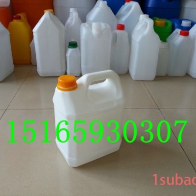 4升扁塑料桶（罐）
