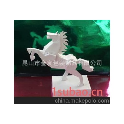 中国市场渐火的产品 高达纸质模型玩具马