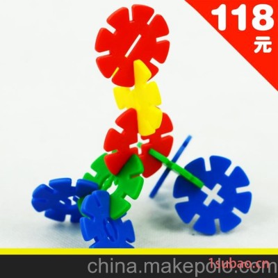 数字雪花片 塑料积木 幼儿园桌面玩具批发 专用箱装1800件 3.4CM