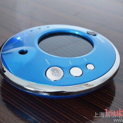 太阳能车载空气净化器       清晰车内空气，去除烟味，一
