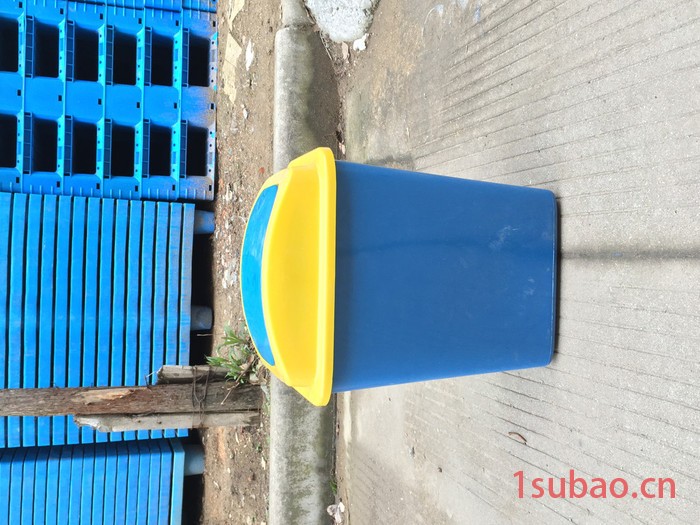 供应全新料  20L带圆盖 方盖 塑料垃圾桶 环保 加厚  塑胶垃圾桶