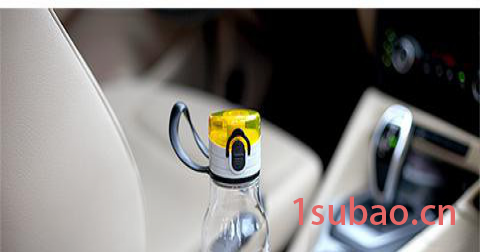 便携运动塑料水杯厂家批发支持个性定制LOGO广告礼品550ML随手杯