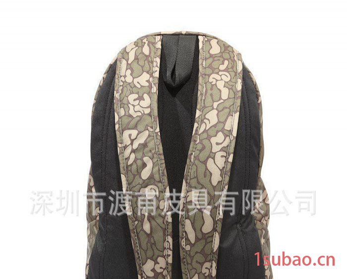 深圳龙岗一般纳税人企业皮具手袋生产迷彩牛津布双肩电脑包图2