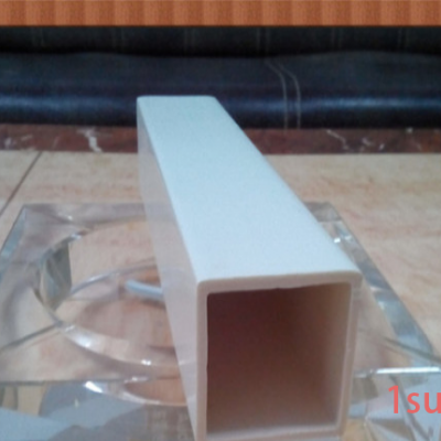 广东白色PVC**挤出方管   塑料正方形型材方通电子广用套管