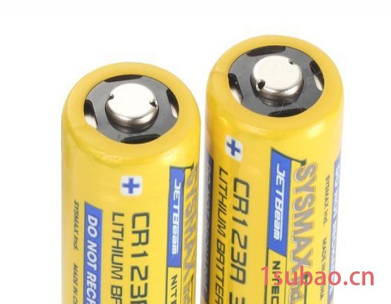 Nitecore CR123A高容量锂电池，适用电筒、相机等