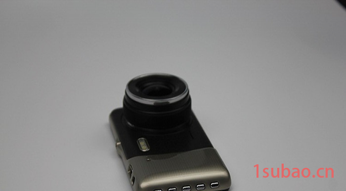 坤之达S6行车记录仪4寸迷你机 迷你记录仪 前后双录卡片式记录仪照相机款式