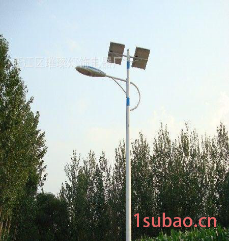 led太阳能灯  6米LED太阳能路灯 太阳能路灯