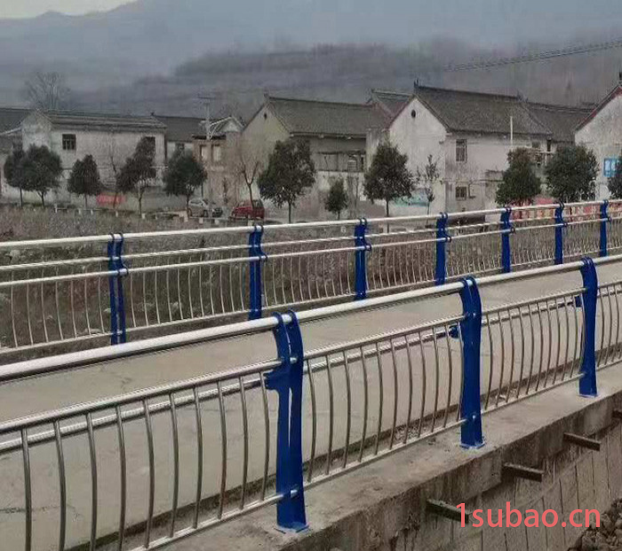 发光防撞护栏厂 天桥灯灯光护栏 LED灯护栏 保工期 天津瑞德隆图2