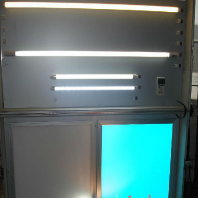 厂家专业订做LED展柜、灯具展示柜、照明展示柜、多功能展示柜