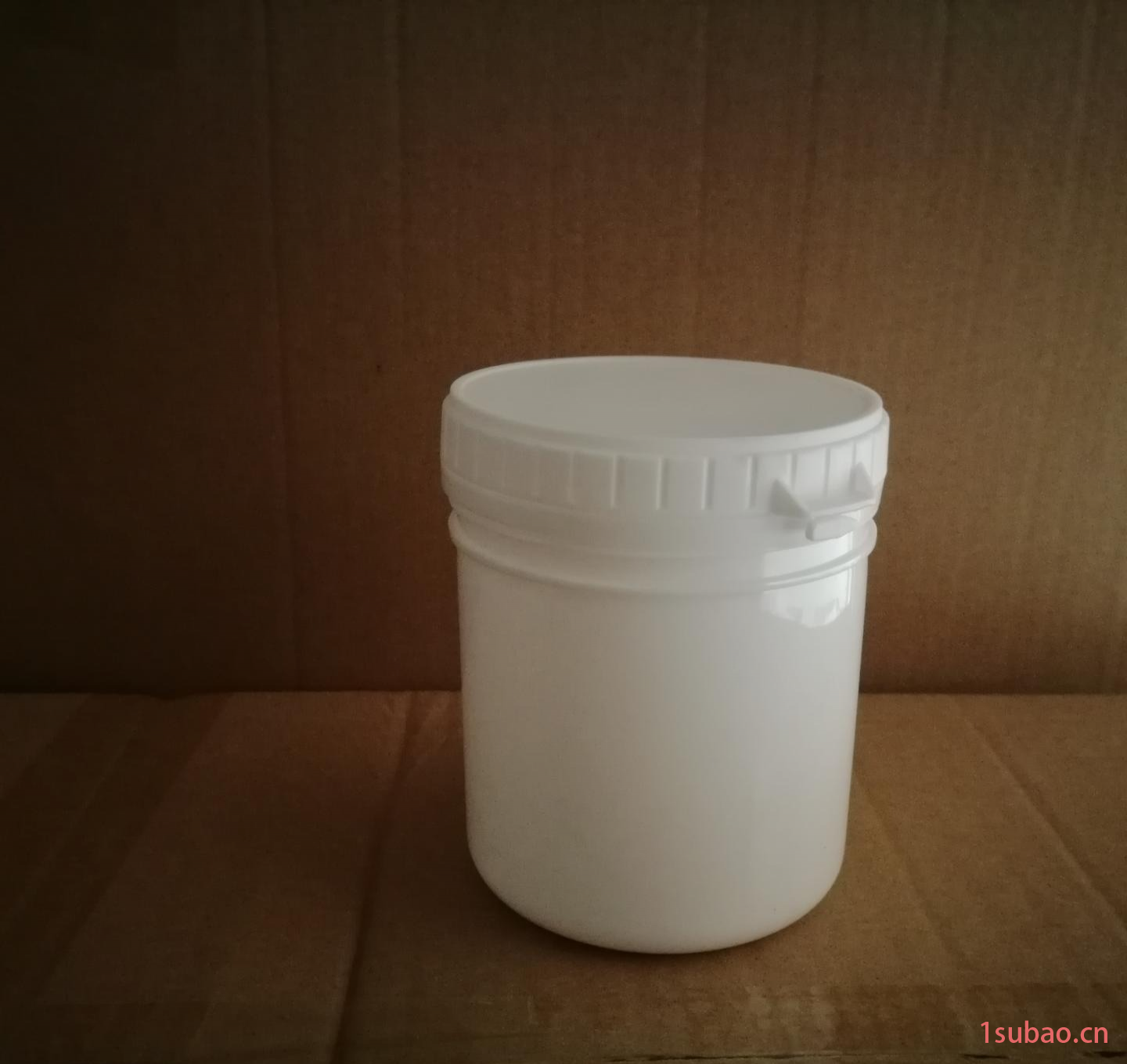 昶玖厂家直销600克白色螺旋罐，0.6L塑料罐塑料瓶样品瓶油墨包装罐