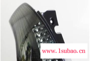 铃木雨燕改装LED熏黑尾灯总成 进口LED尾灯 LED刹车灯 LED行车灯图2