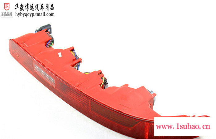 奥迪Q7 后杠灯 后杠灯总成 后转向灯 倒车灯 后保险杠灯图2