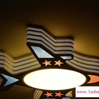 灯具LED吸顶灯 飞机外形卡通儿童灯创意亚克力灯罩卧室灯