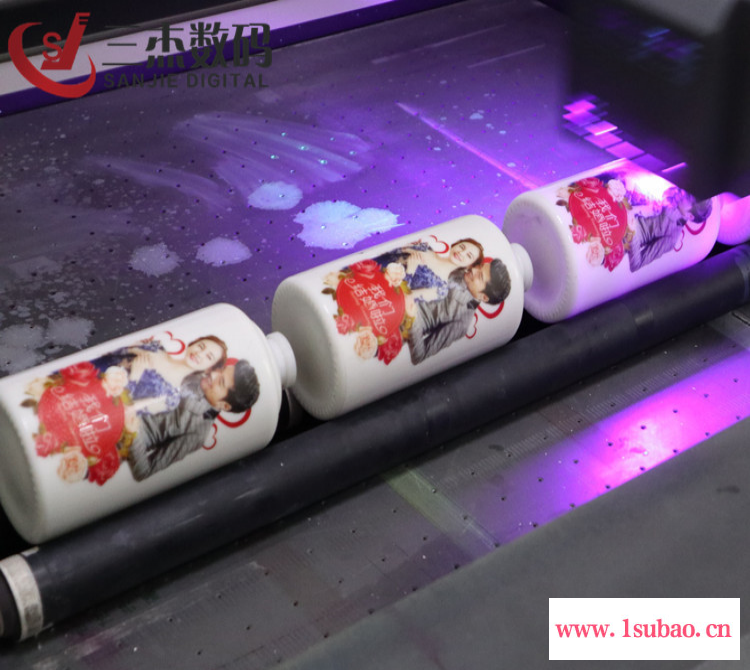 杯子圆柱体保温杯平板打印机 酒瓶酒盒订制打印机 3d浮雕uv喷绘机图2