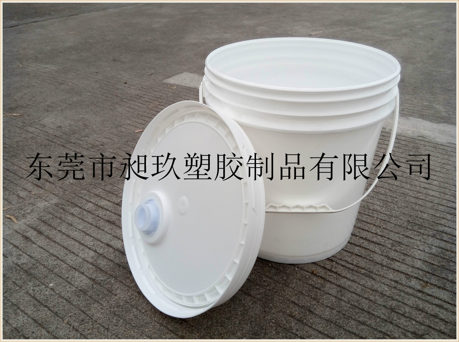 16L白油嘴桶 (3)