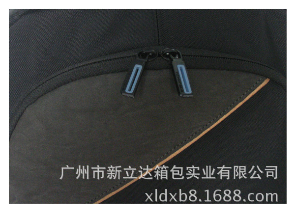 男士双肩包 易中达0811品牌电脑包 背包