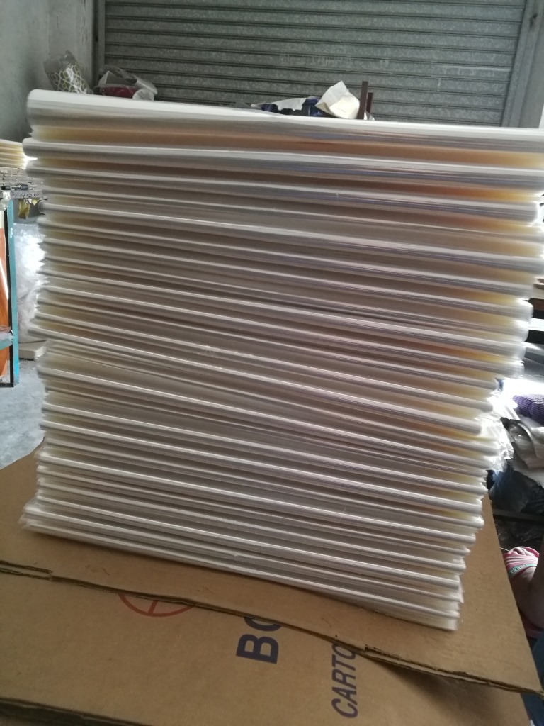 东莞恩诚PVC收缩膜 全新料PVC透明蓝色/白色卷料 平口袋弧形袋示例图5