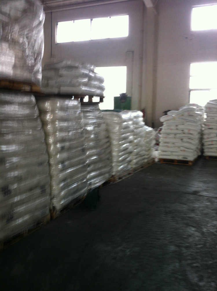 批发黑色缠绕膜托盘打包膜PE拉伸膜宽度50cm工业用薄膜示例图10