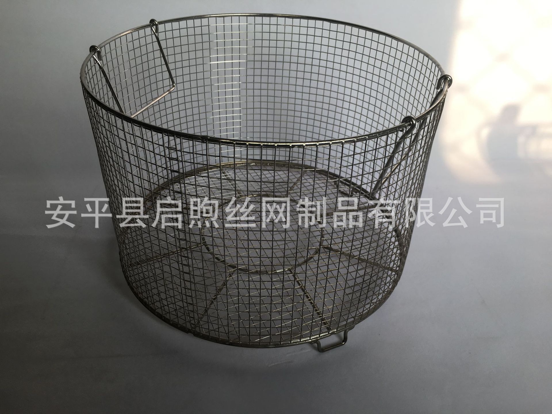 专业生产加工不锈钢网筐 网篮 消毒筐 不锈钢网篮 圆形提篮示例图9