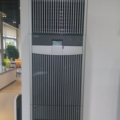 Daikin/大金 机房商用空调 FNVQ203AAKD 3HP定频豪华柜机 大金3P单冷空调