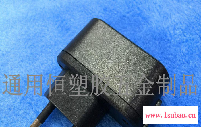 厂家** 泰规电源适配器外壳 新款双跑道USB插墙式充电器塑胶外壳图8