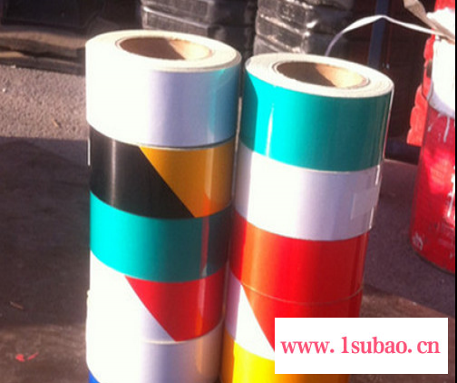 警示安全萤光胶带  隧道、洞口警示发光胶带  夜光警示标识胶带 标识地贴 荧光定位斑马线胶带 箭头黑黄自发光胶带图2