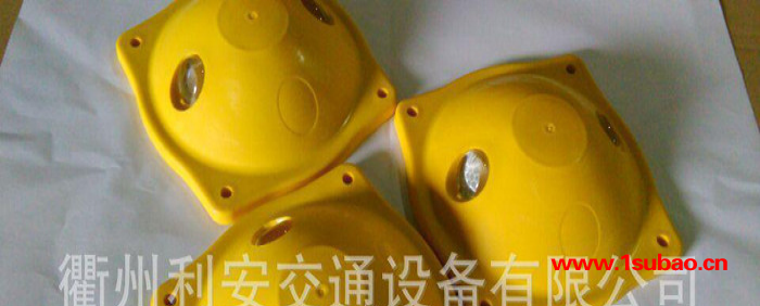 新款**3M反光膜塑料反光道钉图2