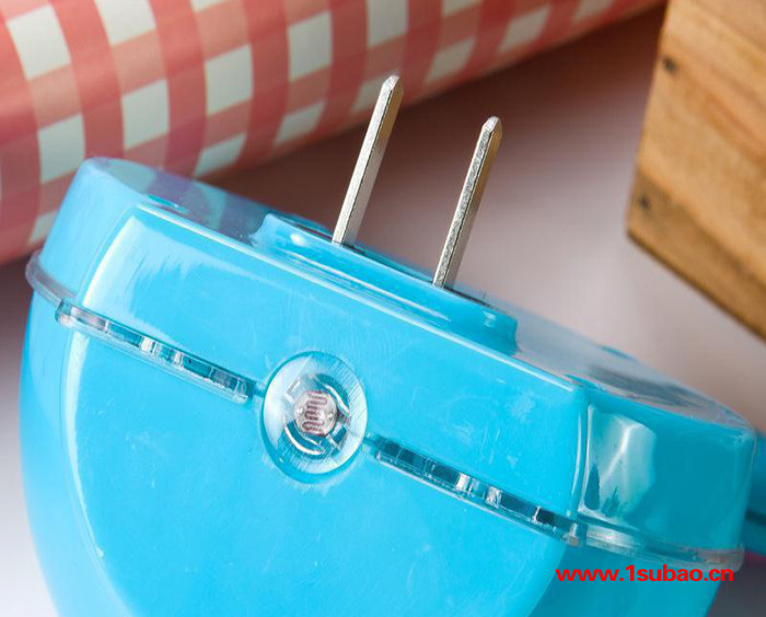 启洲 智能光控卡通兔兄形LED小夜灯 礼品儿童婴儿家居起光环图2