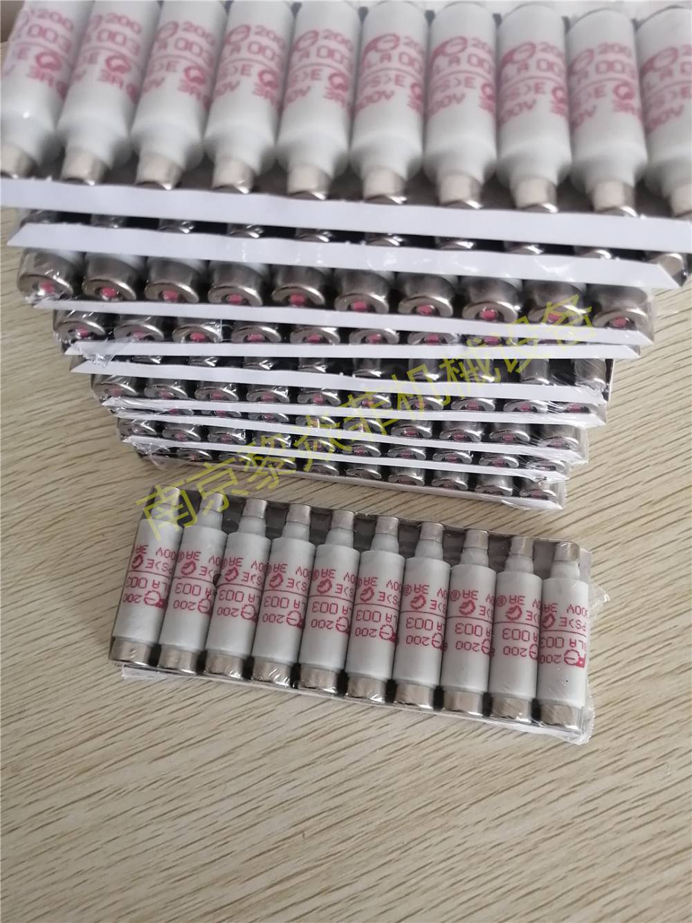 日本FUJI富士丝自动熔断器CR2LS-100CR2L-30黎焱菲