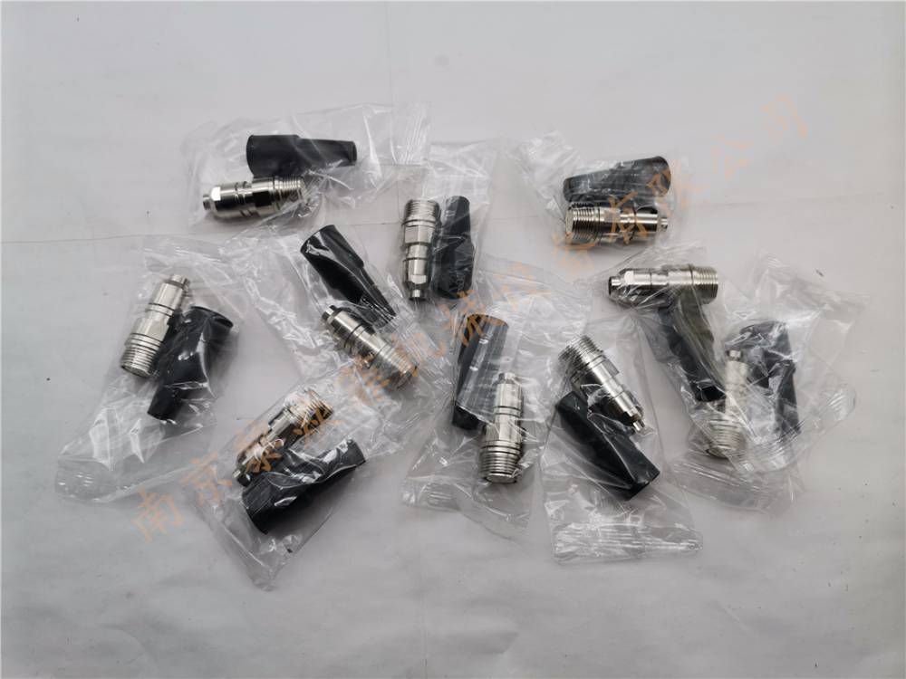 多治见TMW同軸连接器PRC05-P-5M黎焱菲