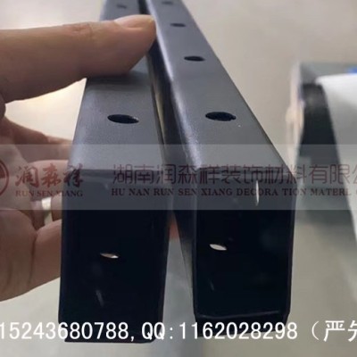 铝方管龙骨厂家/铝圆管龙骨/黑色冲孔龙骨/C型冲孔龙骨定制
