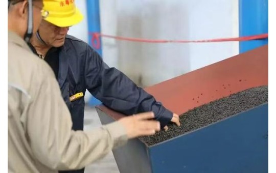 20万吨刚跑满，就拟上马120万吨：东粤化学这步棋，赌的是什么？